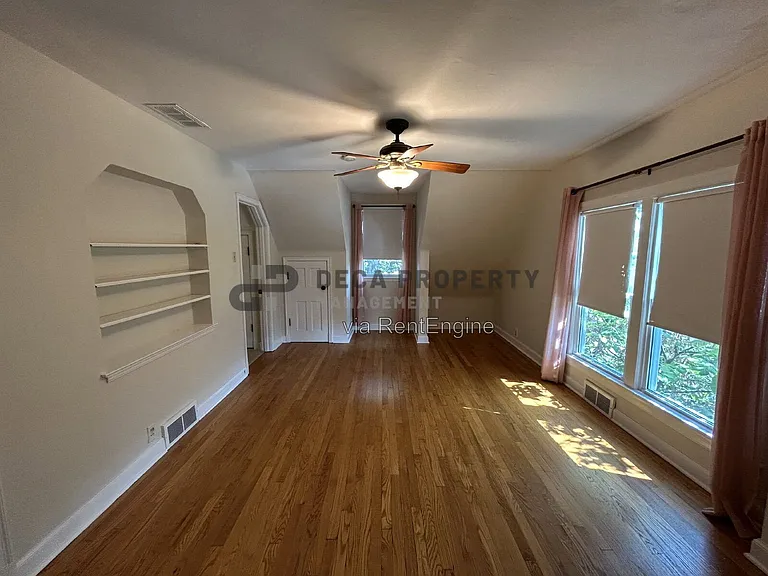 203 W Cedar Ave — Photo 16