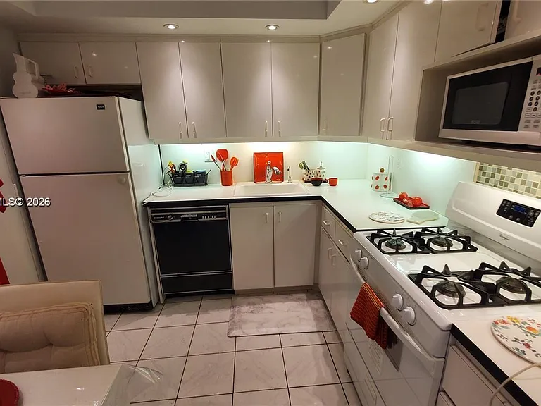 2030 S Ocean Dr #401 — Photo 1