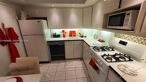 2030 S Ocean Dr #401 Photo 1