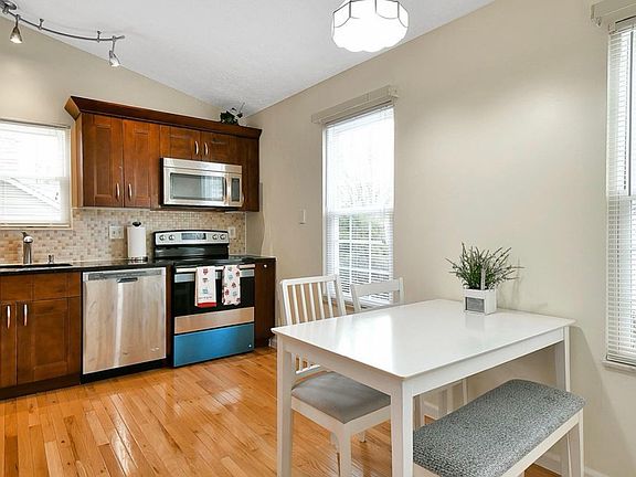 4th image of 4047 Meath Ct