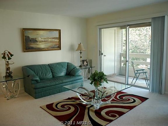 3rd image of 6603 Jupiter Hills Cir APT I