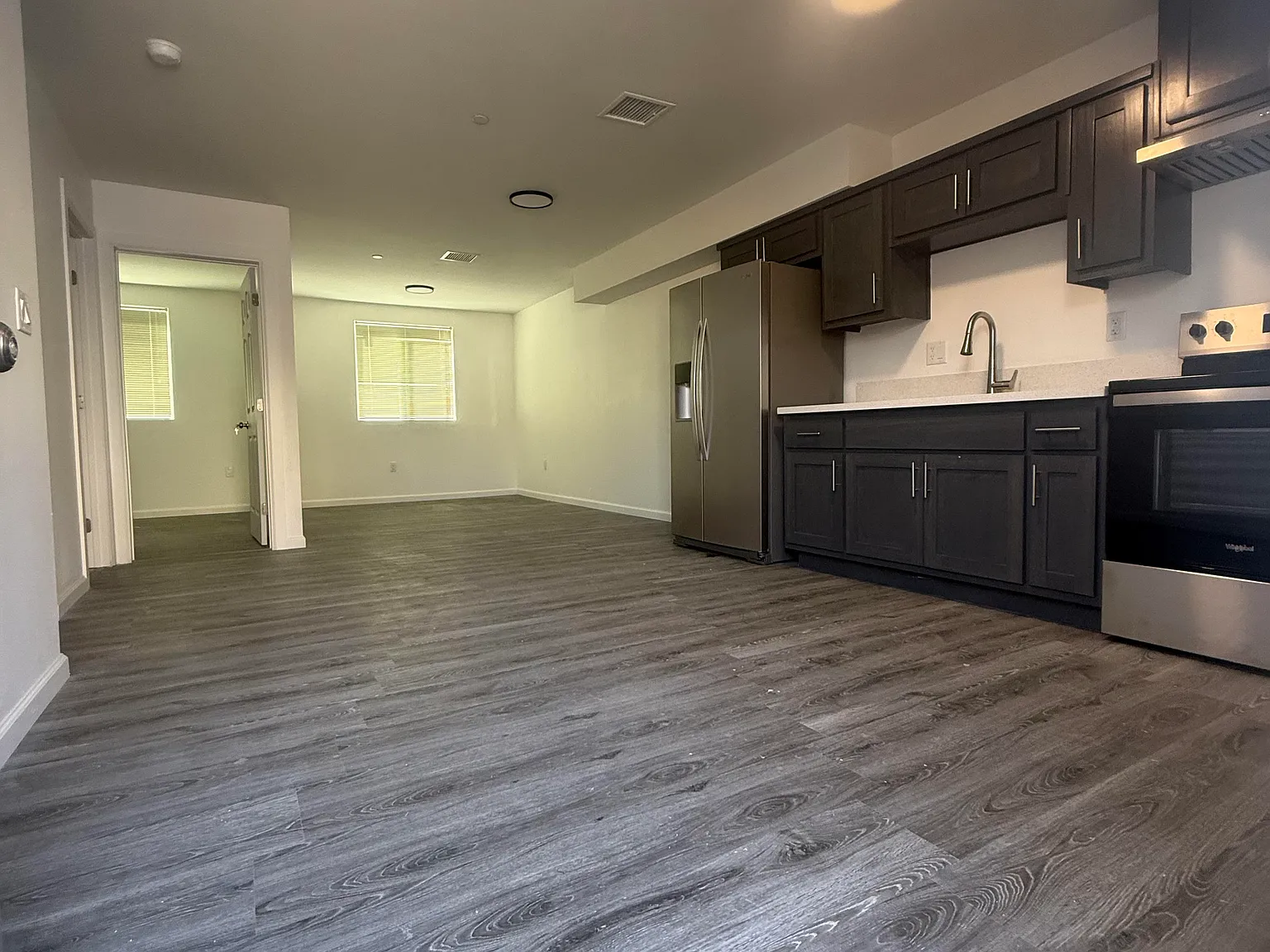 4 bed, 1200 sqft, $3,800 — Photo 4