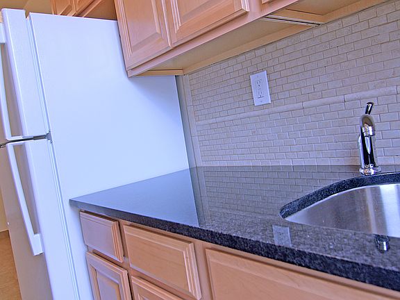 2nd image of 2305 Grand Ave APT 5I