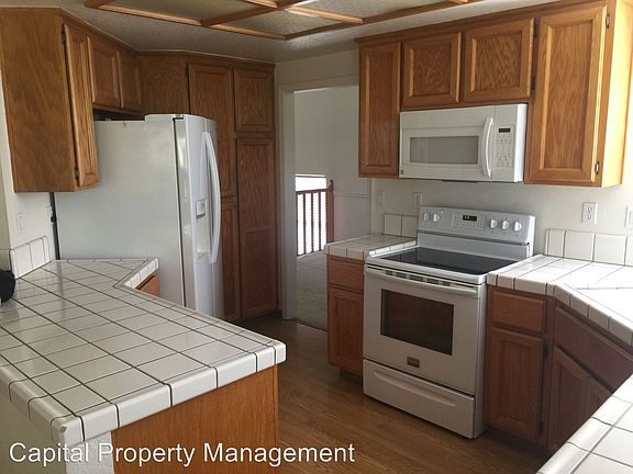 2nd image of 638 Vernon Oaks Dr