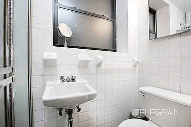 Rented by (Legacy) Elegran