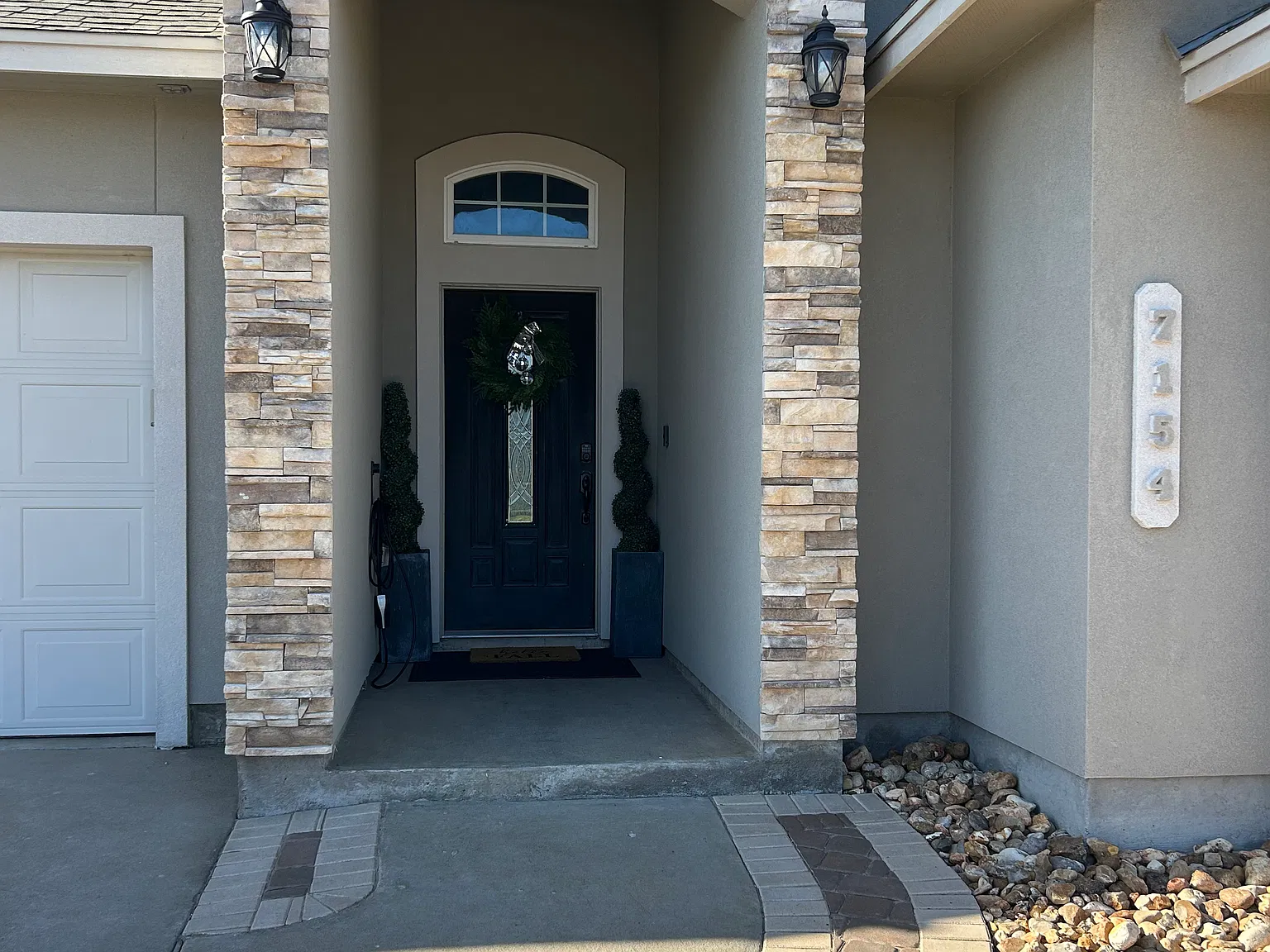 7154 Lake Placid Dr — Photo 2