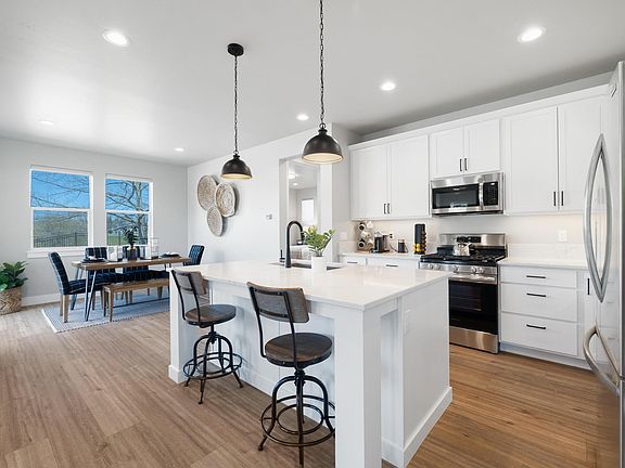 7th image of this home