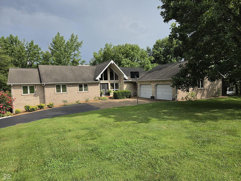 1st image of 3845 Valley View Dr