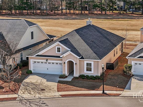 3rd image of 137 Mallory Place