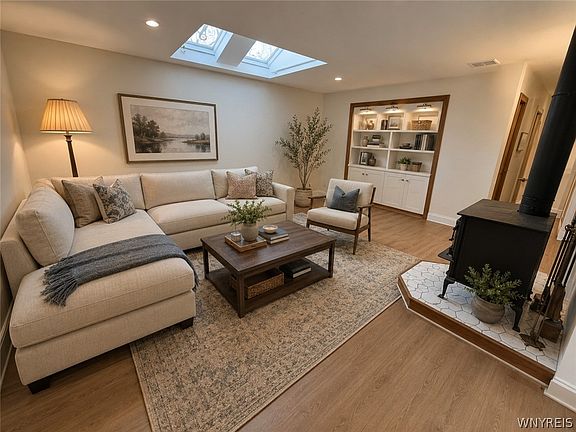 2nd image of 119 Greenleaf Ave