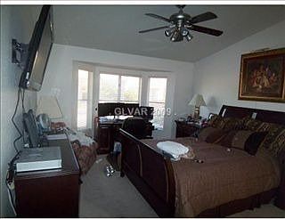 4th image of 2824 Hanging Rock Dr