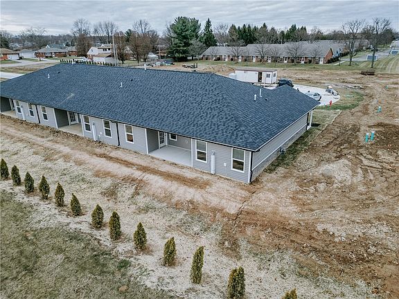 2nd image of 4528 Ridgewood Rd W
