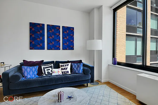 Rented by CORE | media 49