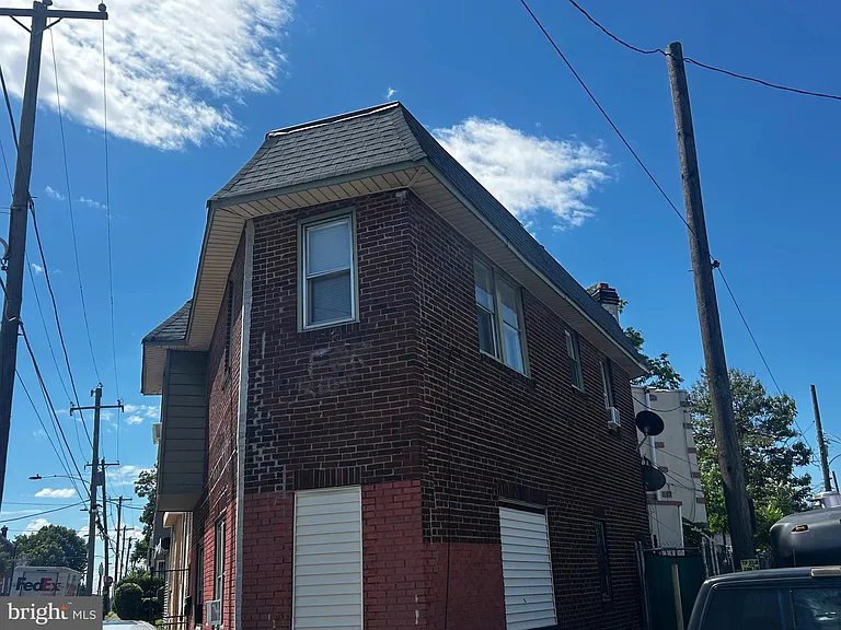 1860 Wakeling St #1 — Photo 9