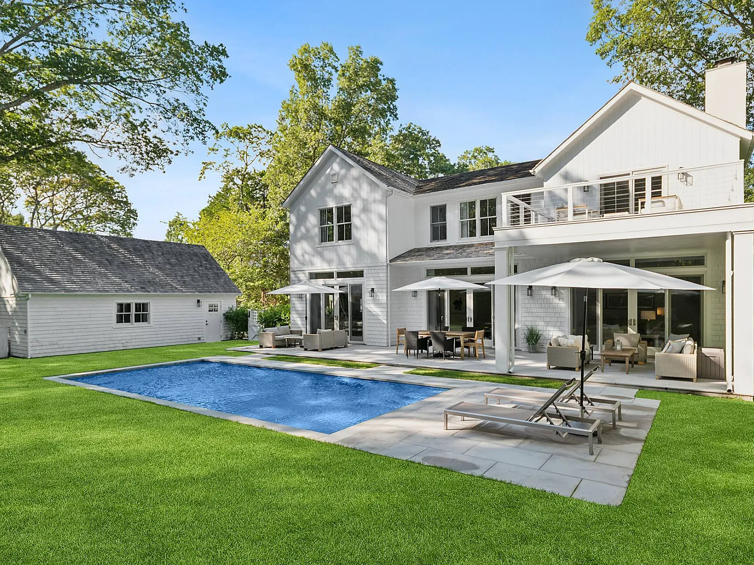 East Hampton Masterpiece — Photo 3