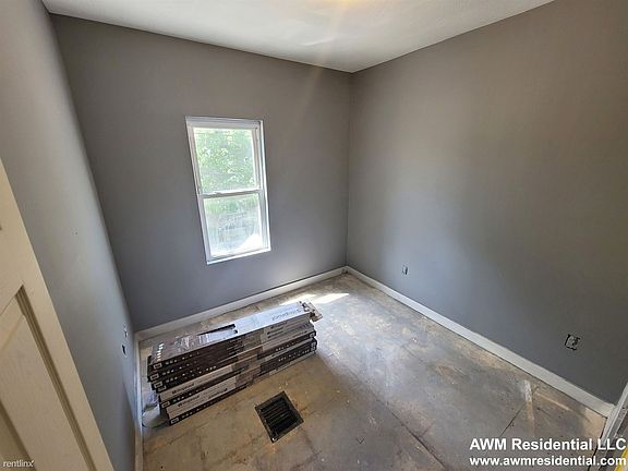 16 Woodcliff St. #2 Boston (Dorchester) Shared Unit Photo