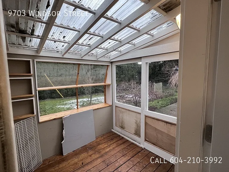 9703 Windsor St — Photo 15