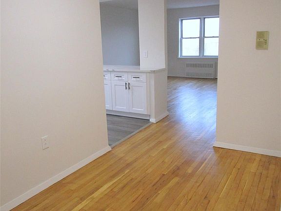 5th image of 255 Bronx River Road #7L