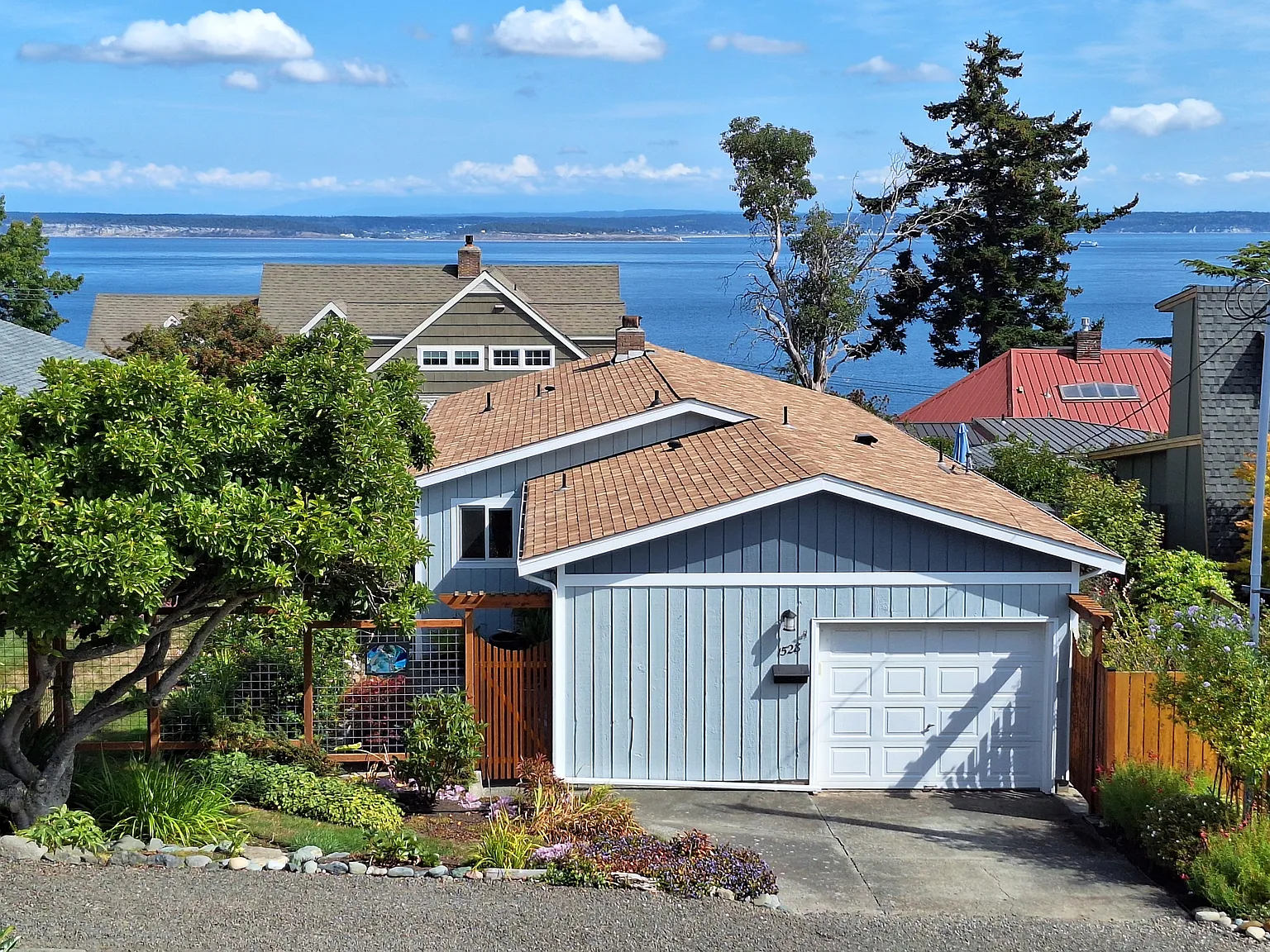 3 bed, 1200 sqft, $3,000 — Photo 1