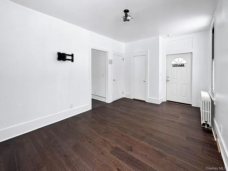 3604 Lexington Ave #7 — Photo 3