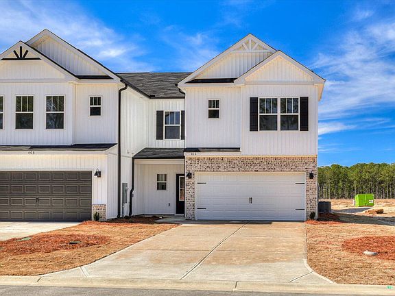 3rd image of 412 Bay Meadows Drive