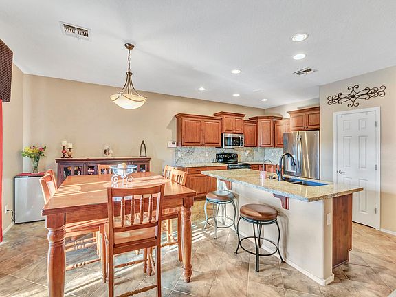 5th image of 4283 E Colonial Dr