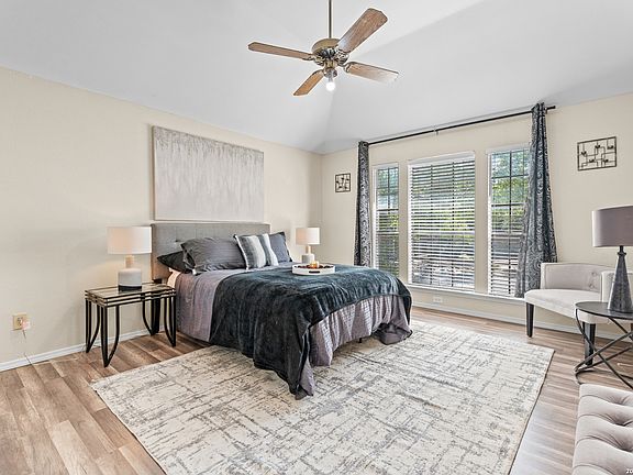 5th image of 9219 BROXTON DR