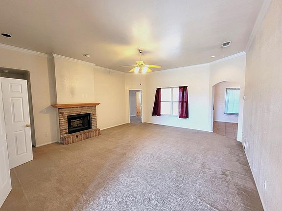 5th image of 3612 Foxglove Ln