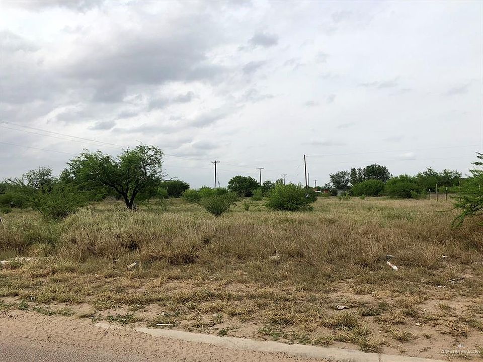 2nd image of 200 El Sendero Dr