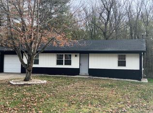 1912 Rollett Ln, Evansville, IN 47712