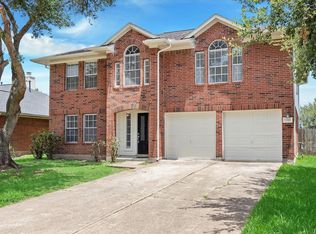 1518 Hunter Green Ln, Fresno, TX 77545