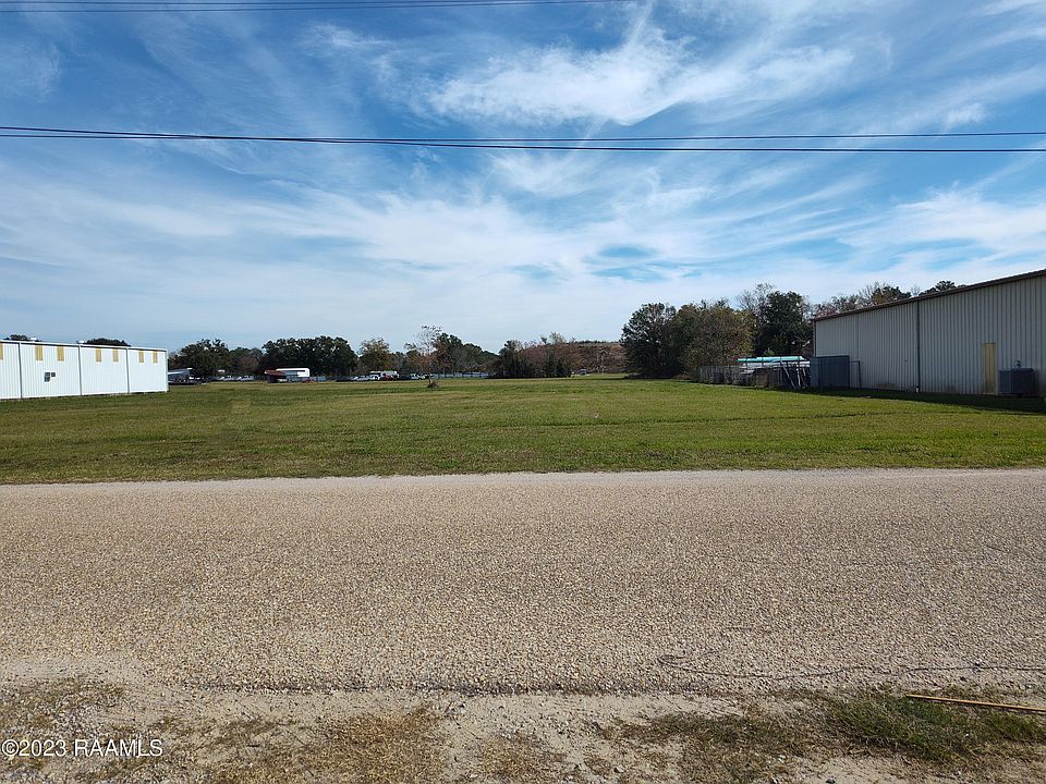 1st image of 111 Charbonnet Rd