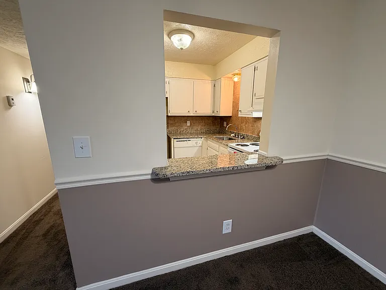 Countrybrook Apartments — Photo 109