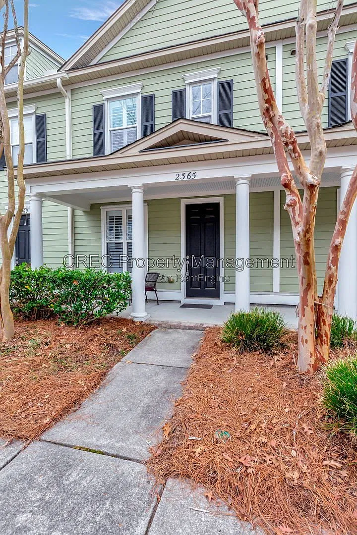2 bed, 2.5 bath, 1442 sqft, $2,500 — Photo 1