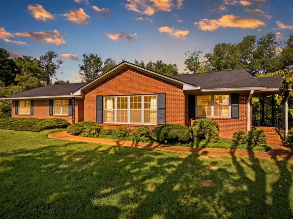 500 N Russell St, Portland, TN 37148
