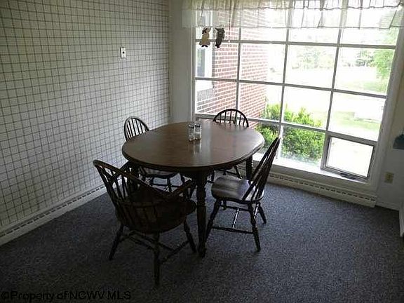 3rd image of 740 N Pike St
