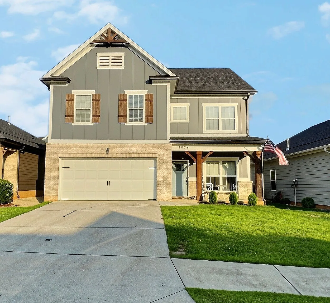 3 bed, 2.5 bath, 2400 sqft, $2,850 — Photo 1