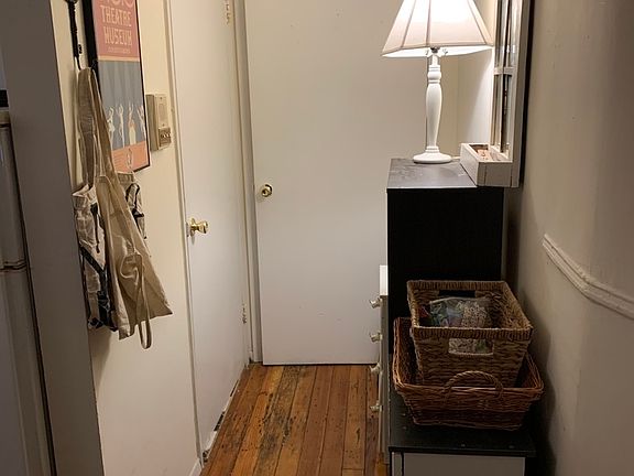 5th image of 631 Carroll St APT 1F
