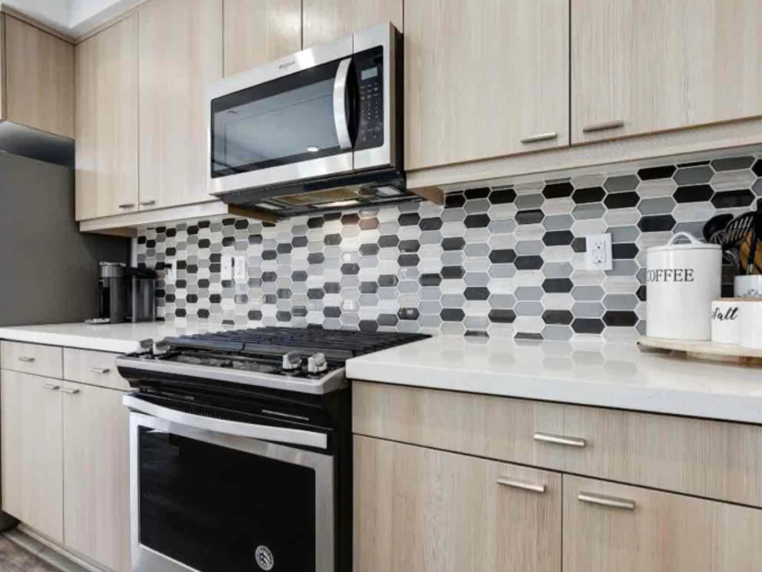 2858 N Glassell St — Photo 3