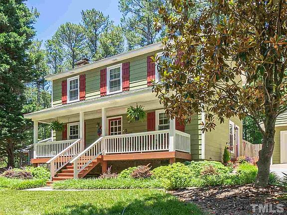 2nd image of 916 Castalia Dr