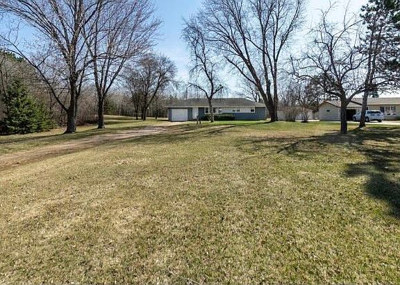 2nd image of 16943 Highway 65 NE