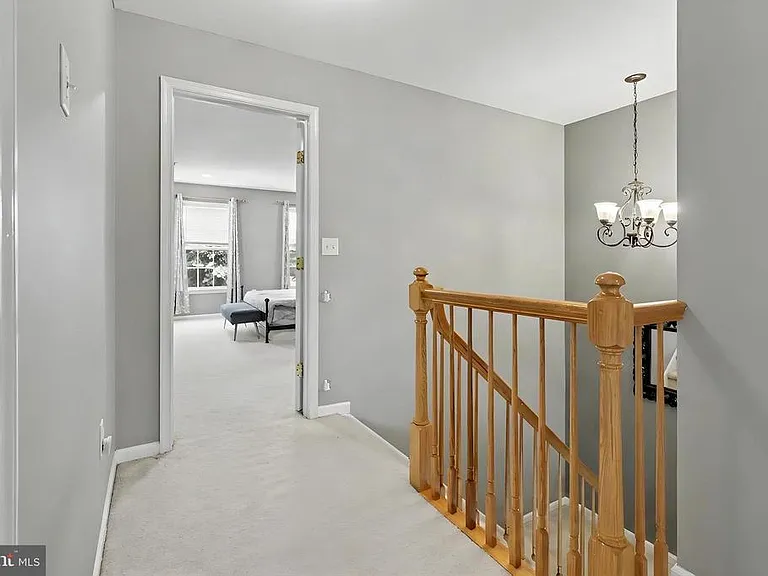 16 Shelley Cir — Photo 25