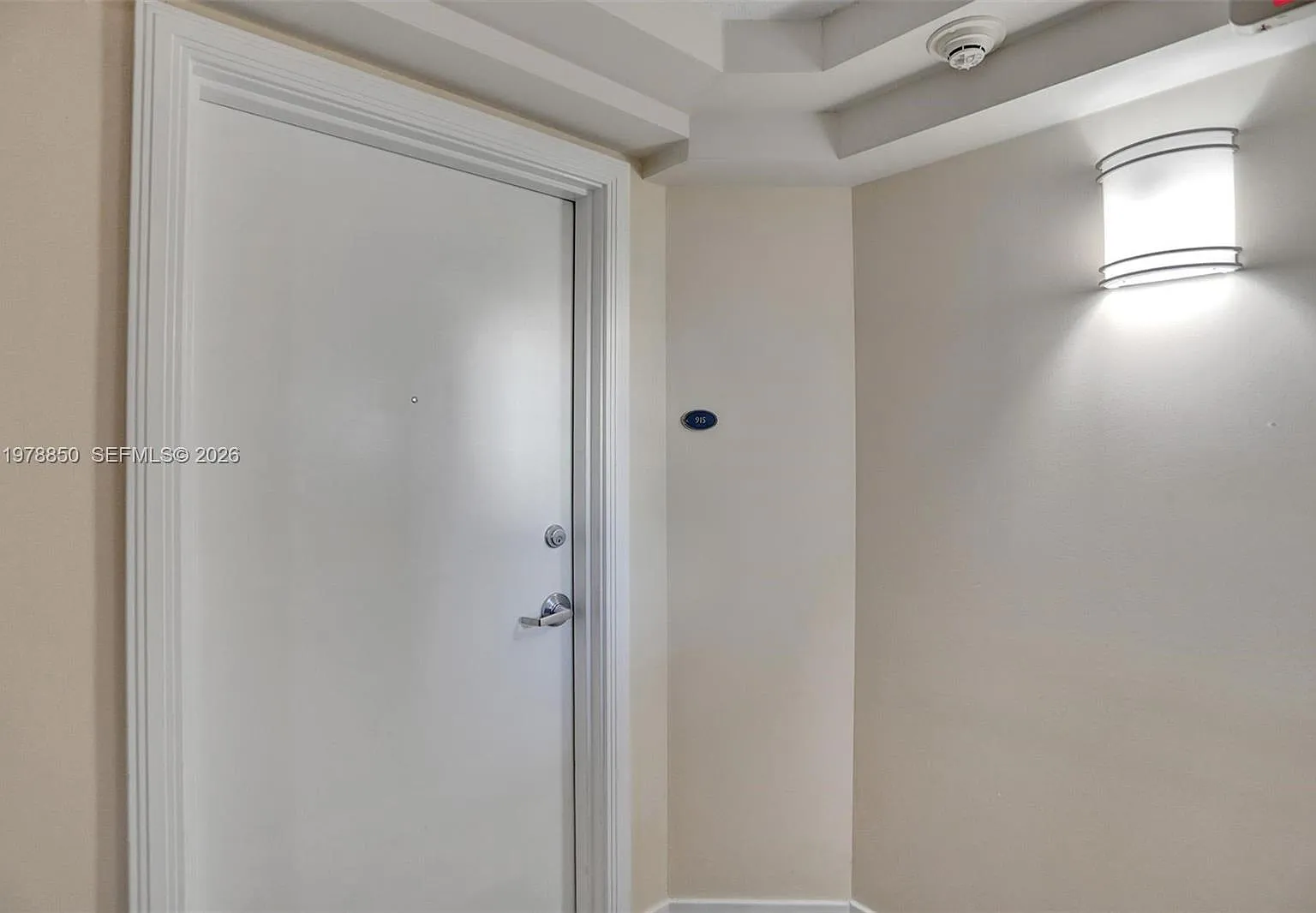 The Collins Condo — Photo 2