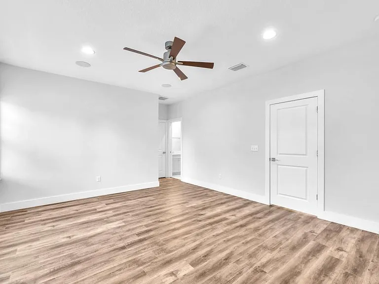3120 W Azeele St #1 — Photo 48