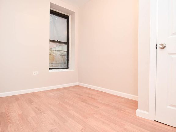 3rd image of 304 W 147th St Ofc B
