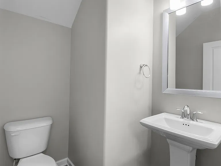 224 Willow Point Cir — Photo 15