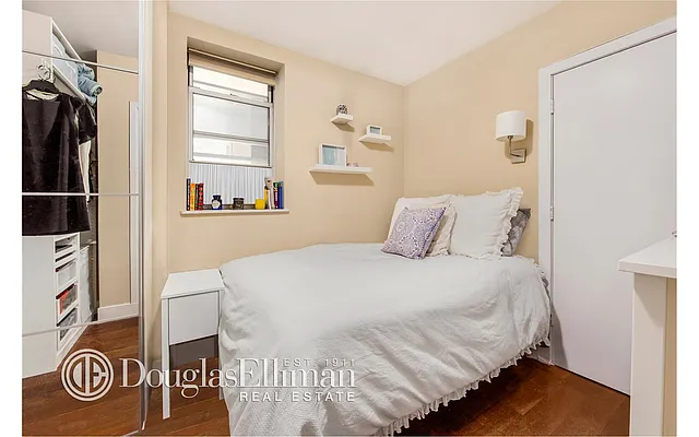 Rented by Douglas Elliman | media 65