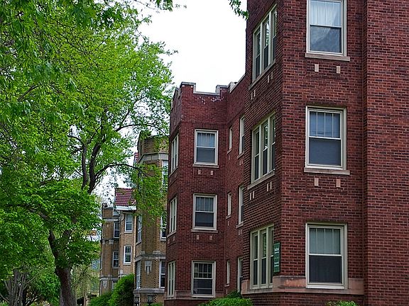 3rd image of 130 N Humphrey Ave #134-1W