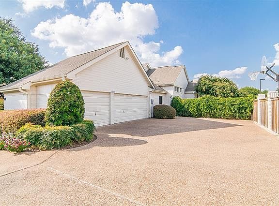 2nd image of 5301 Blackhawk Dr