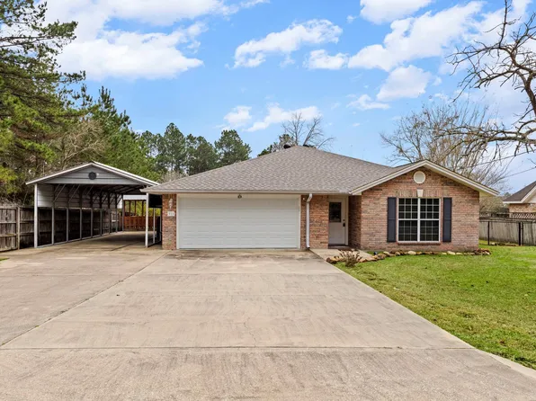 311 Pepper Tree Ln, Village Mills, TX 77663